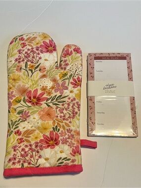 Elyse Breanne Floral Oven Mitt + Meal Plan Notepad Set | New | Gift-Ready